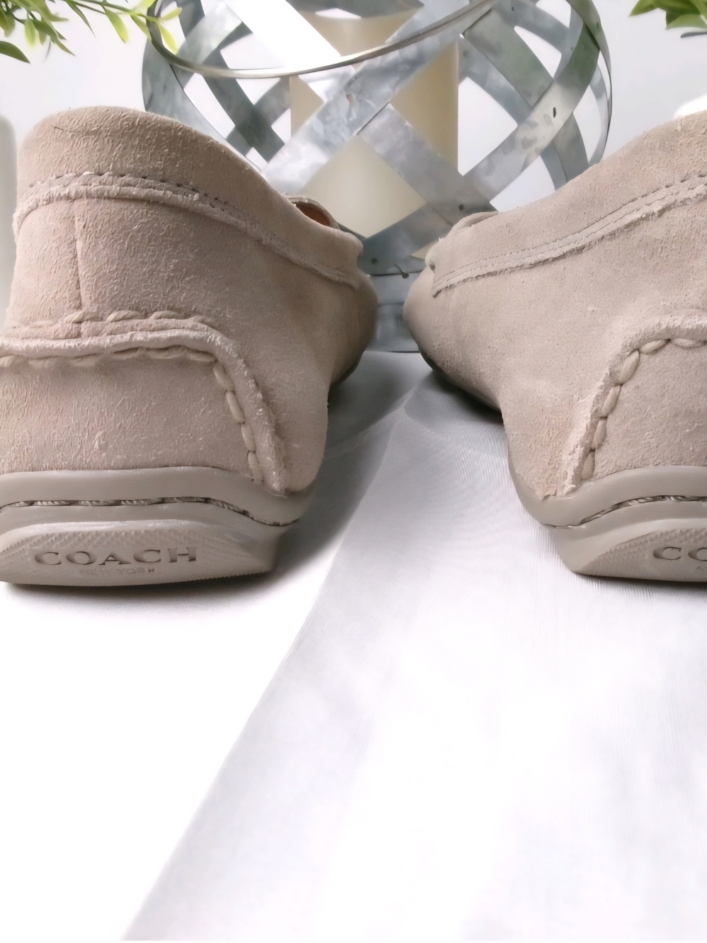 COACH Women's Suede Loafers in Taupe Slip On Flats Size 6 - Picture 3 of 8